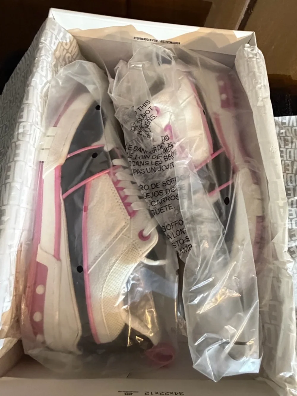 Steve Madden Skater Women's Fashion Sneakers‎ Black/Pink originally $110 size 8